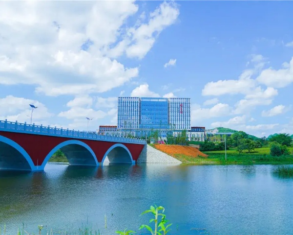 项目案例｜遵义医科大学精密仪器实验室整体搬迁服务项目
